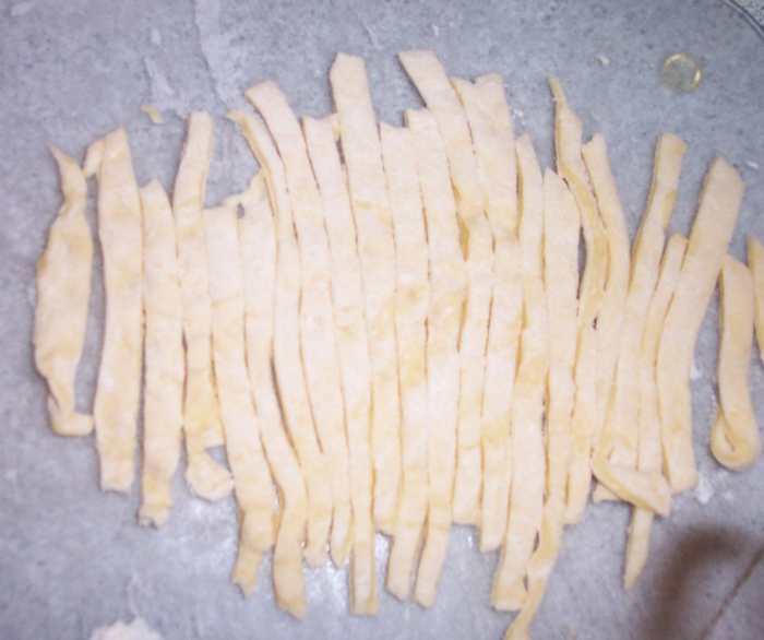 How to Make Your Own Pasta Noodles From Scratch Delishably