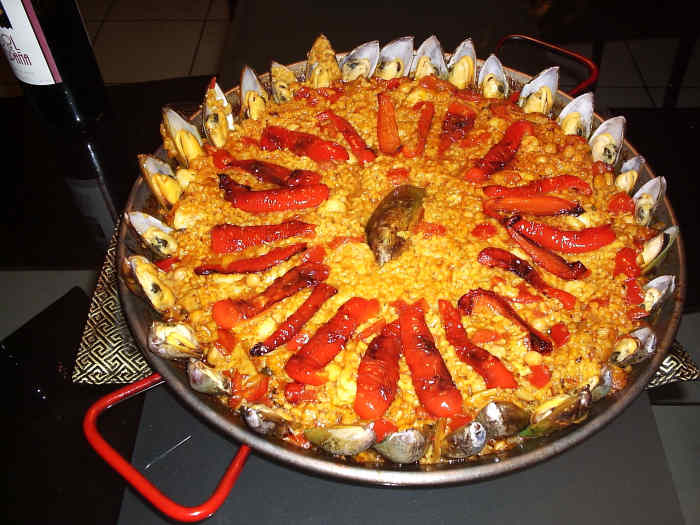 Red Paella with Mussels