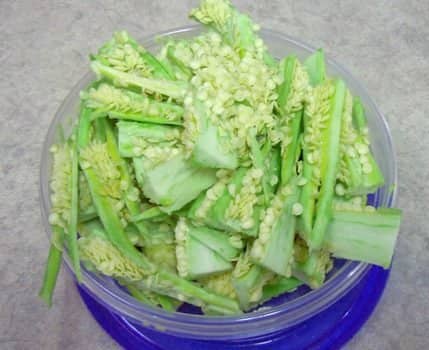 Most people just throw away the seeds and ribs from jalapeño peppers. I decided to incorporate them into a spicy paste.