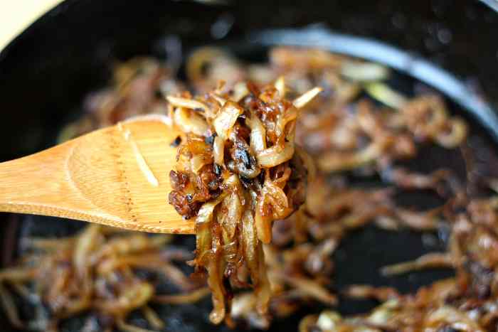 This Is What Your Caramelized Onions Should Look Like