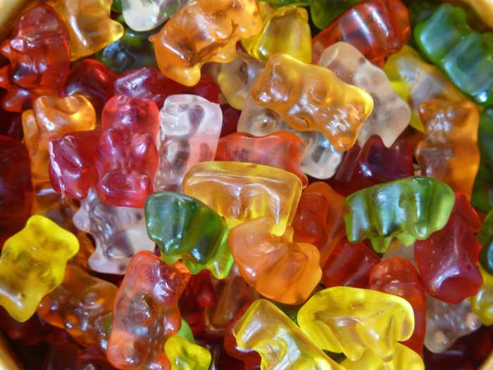 Gummy bears made of gelatin