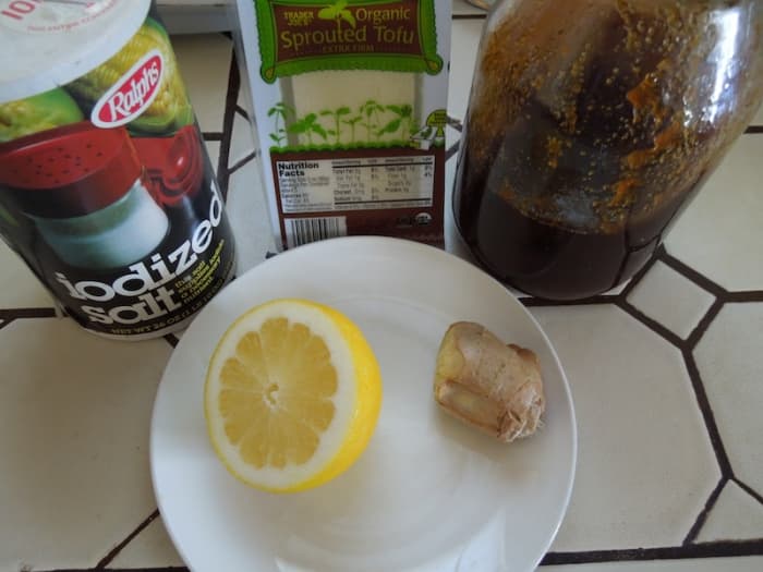 Here are the ingredients for tofu-ginger salad dressing for broccoli salad.