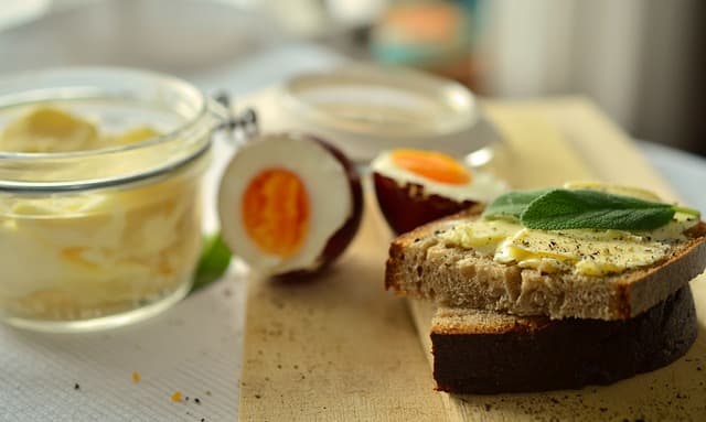 Flavored butter makes an easy and quick gift to give to teachers, friends, neighbors, etc.