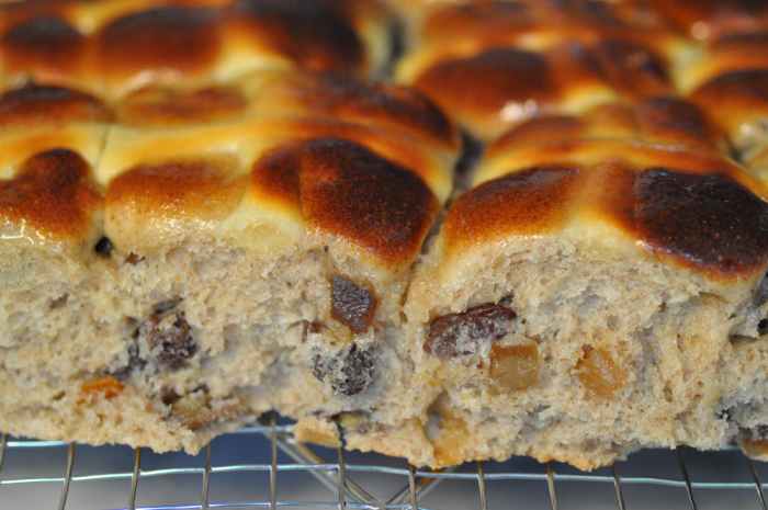 Section of trial 2 Hot Cross Buns.  Image: © Siu Ling Hui