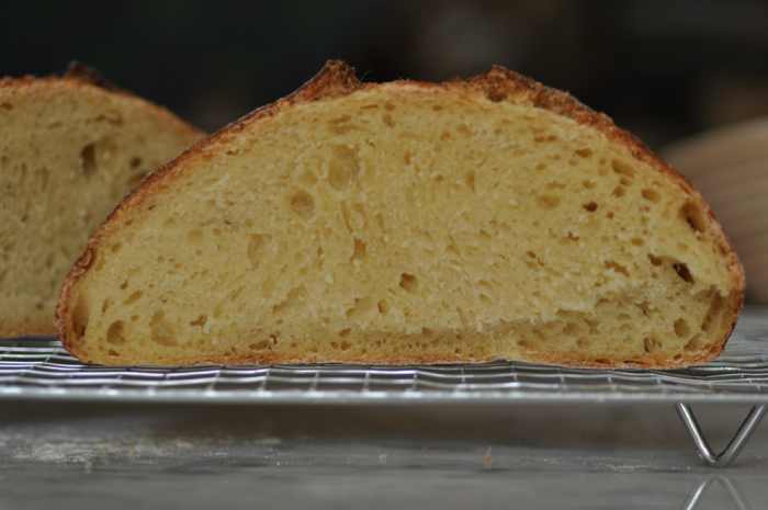 Cross section of the 100% semola loaf. I love the golden colour of the crumb. Image: © Siu Ling Hui