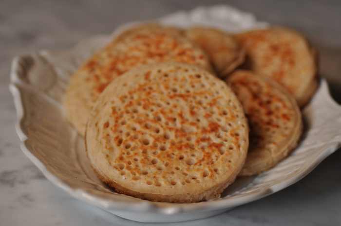 Crumpets made with spent sourdough starter. Image: © Siu Ling Hui