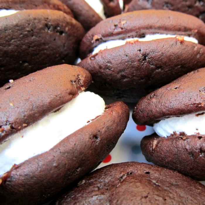 How to Choose the Best Whoopie Pie Baking Pans (Plus Bonus Recipes