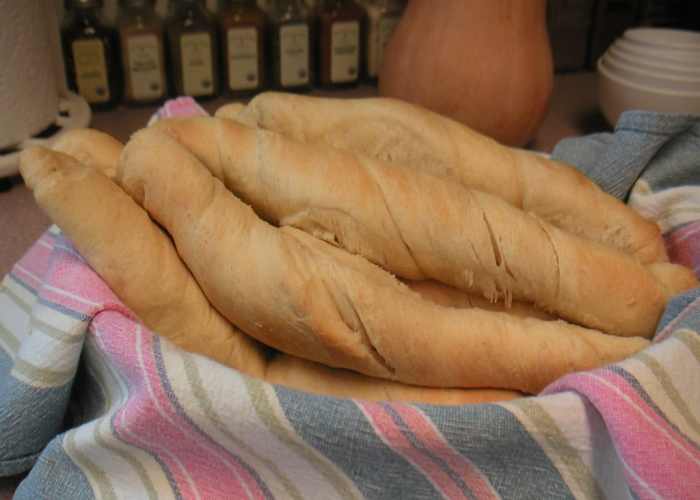 How to Make Breadsticks From Canned Biscuits Delishably