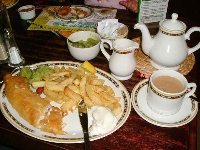 Fish and chips with mushy peas and tartar sauce