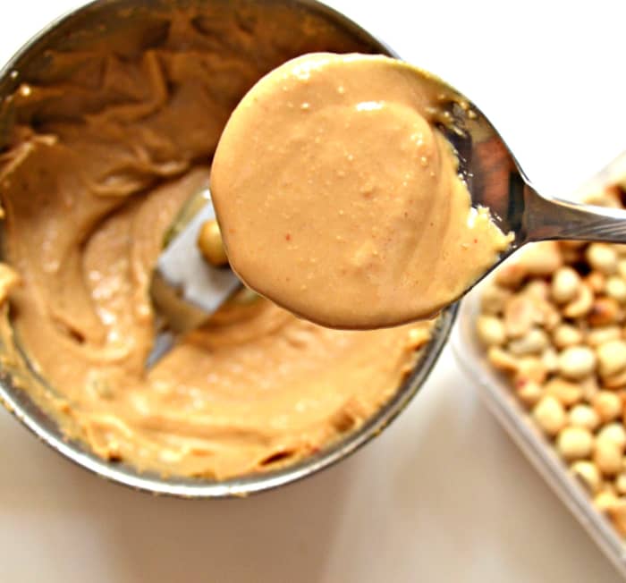 Wow! Look at that yummy spoonful of peanut butter! Yes, I licked it up right after I took that photo!
