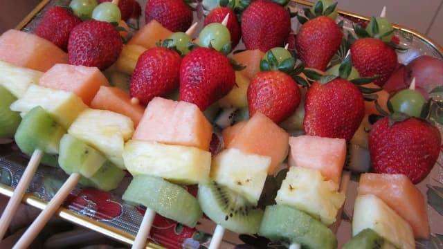 How to Make Easy Fruit Salad Kabobs - Delishably