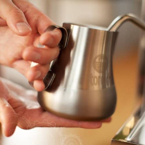 The Espro Toroid has been specially designed to organize the circulation of the milk inside the pitcher to create perfect microfoam. Constructed from 18/8 stainless steel, this pitcher has an attractive appearance and is sturdy and durable.
