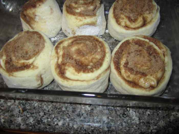 Disneyland's Cinnamon Rolls With StepbyStep Photo Guide Delishably