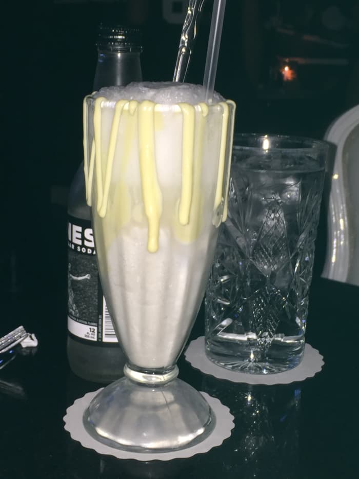Has an almost cotton candy like flavor. The white chocolate drizzle was hardened and unfortunately this made it difficult to taste it alongside the drink.