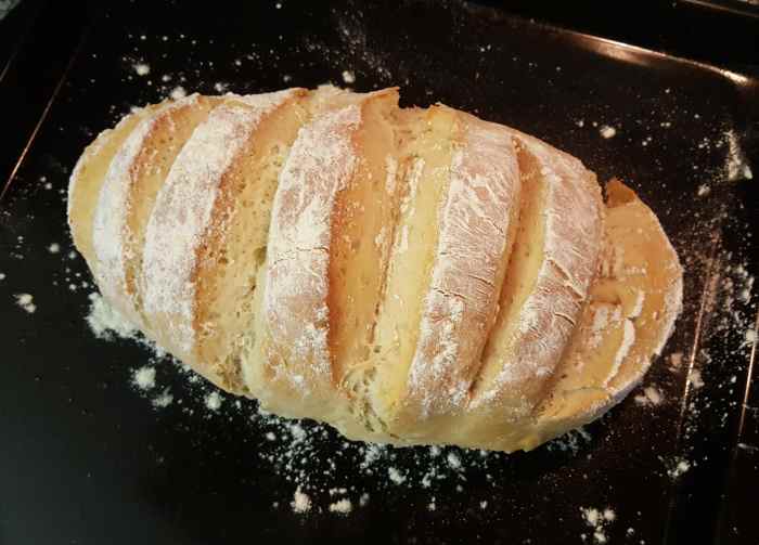 Easy Crusty Bread Recipe (Only 4 Ingredients!) Delishably