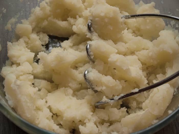 What Is the Best Way to Mash Potatoes? Delishably