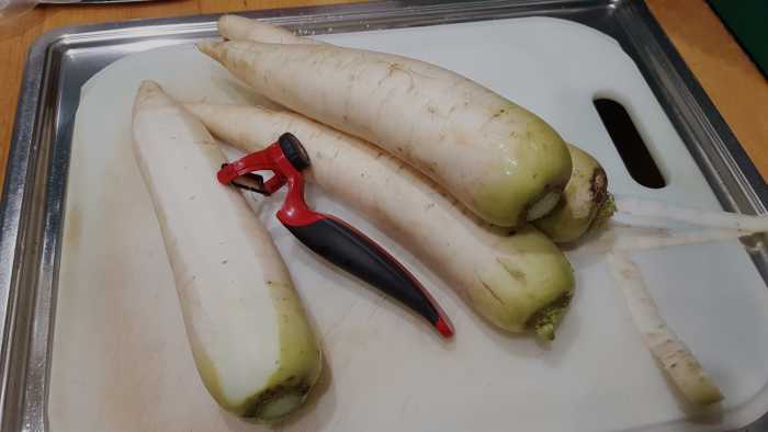 Peel radishes.