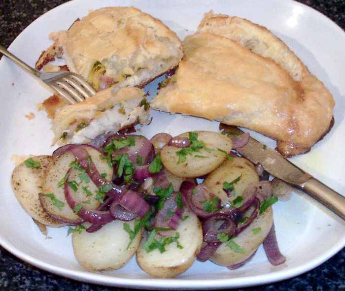 Sea Bass and Mango Salsa en Croute (Puff Pastry) Recipe Delishably