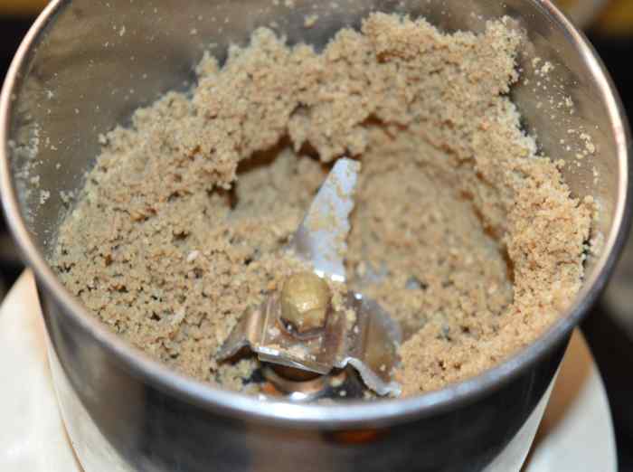 How to Make Tahini (Sesame Seed Paste) Delishably