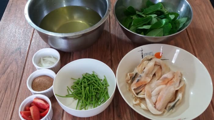 How To Make Sinigang Na Salmon Belly Soup: A Filipino Recipe - Delishably