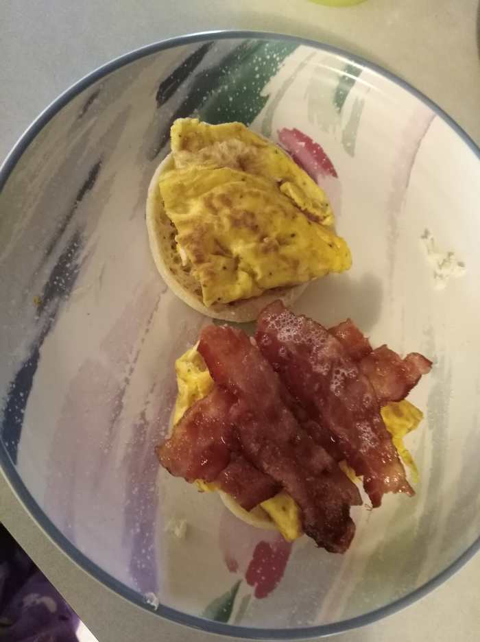 Easy, Delicious Egg Muffin Breakfast Sandwiches - Delishably