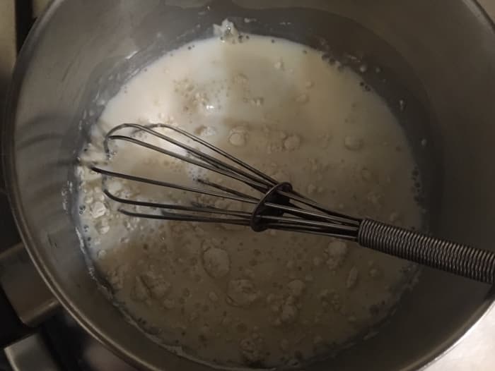 The Very Best Way to Frost a Red Velvet Cake - Delishably