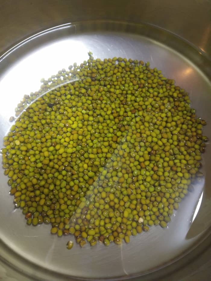 Soak green gram overnight or for 7 to 8 hours in enough water. Alternately, you can use green gram sprouts. (Soak in a generous quantity of water as green gram will double in volume after soaking.)