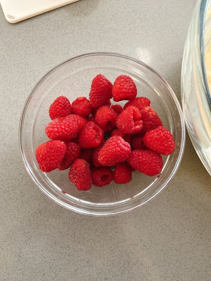 Wash and drain the raspberries.