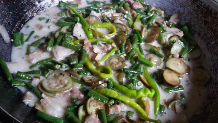 Creamy and spicy gising gising