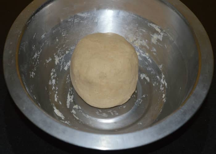 Cover it with a damp cloth or lid. Set aside.