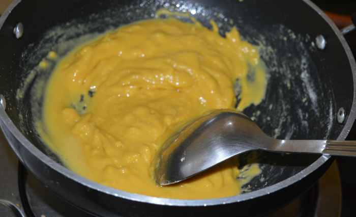 besan-burfi-chickpea-flour-sweet-recipe