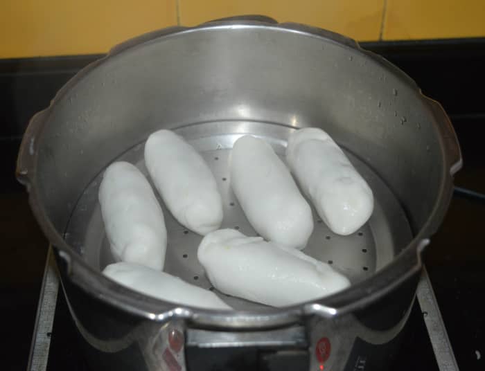 Steam-cook these dumplings for 12-14 minutes.