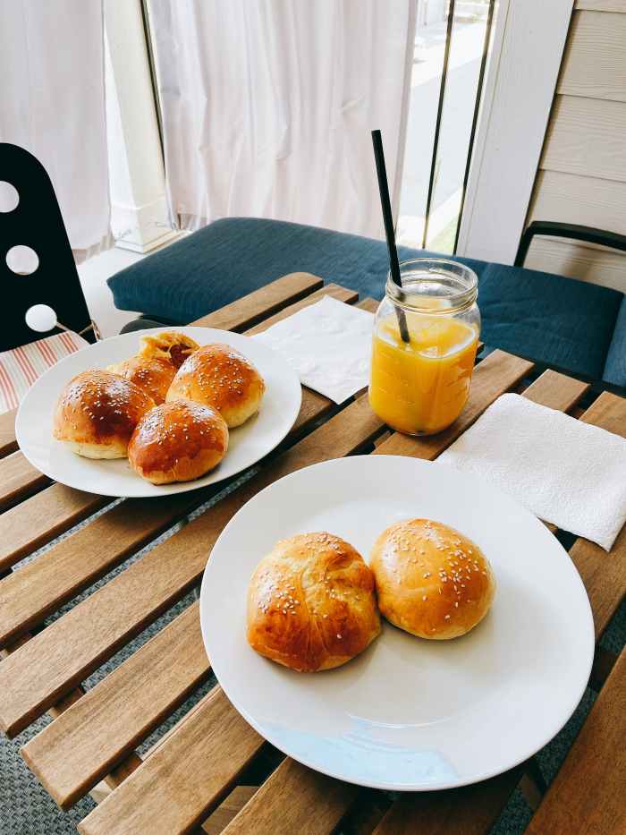 My weekend lunch on the porch. Warm and soft tuna buns are delicious! 