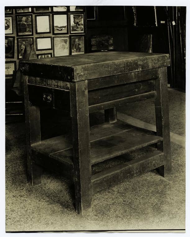 Printing press similar to the one used to print both newspapers.