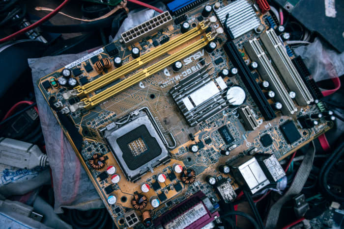 Personal computers, combined with the internet, opened the door for members of the public to experience and interact with the world in an unprecedented manner.