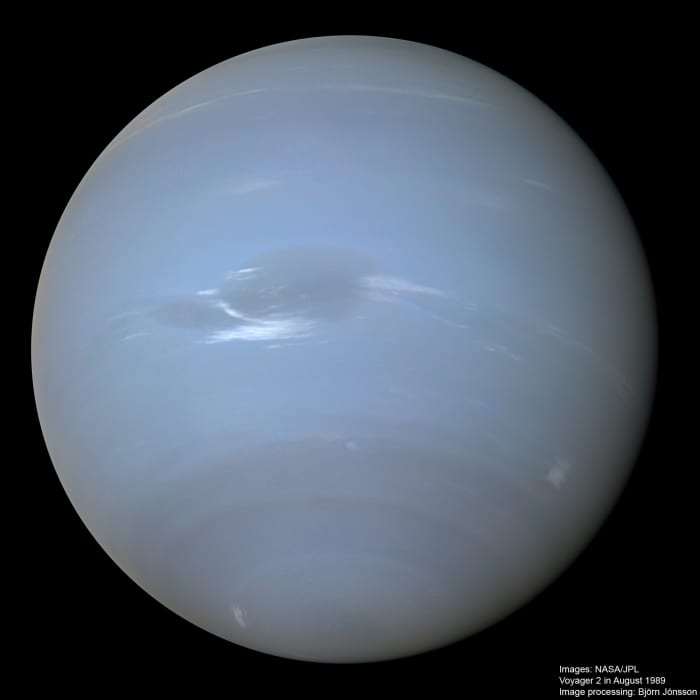 The clouds of Neptune: hydrogen, helium, methane. They race around the planet at 1300 mph/2100 kph. © Björn Jónsson, (CC BY-NC-SA 3.0)