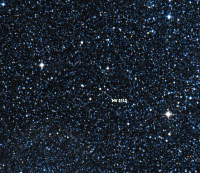 Star HV 2112. Image credit: Digital Sky Survey / Centre de Données astronomiques de Strasbourg.