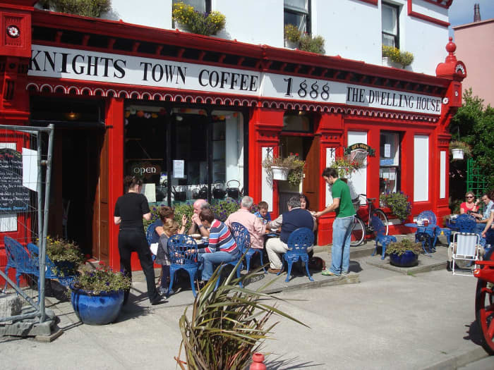 Place Experiences: Write about spending time at your favorite coffee shop or other cafe.