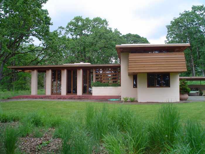The Gordon House by architect Frank Lloyd Wright, located in Silverton, Oregon, United States.
