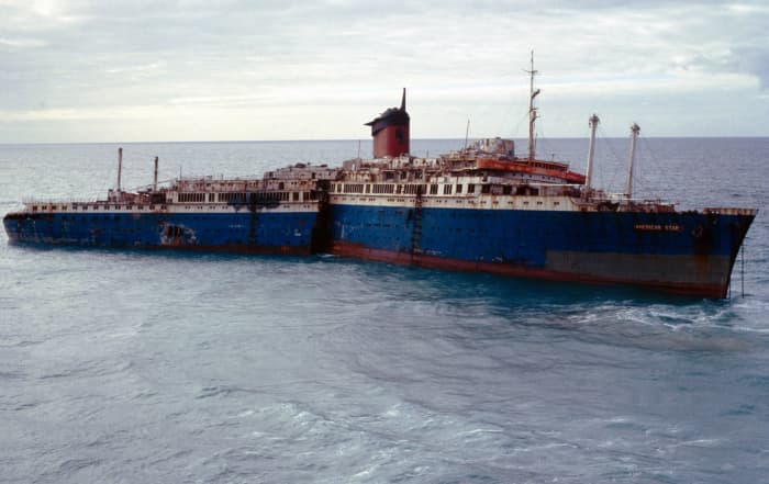 The wreck 48 hours after the grounding. The stern has broken free of the bow and would sink less than a year later.