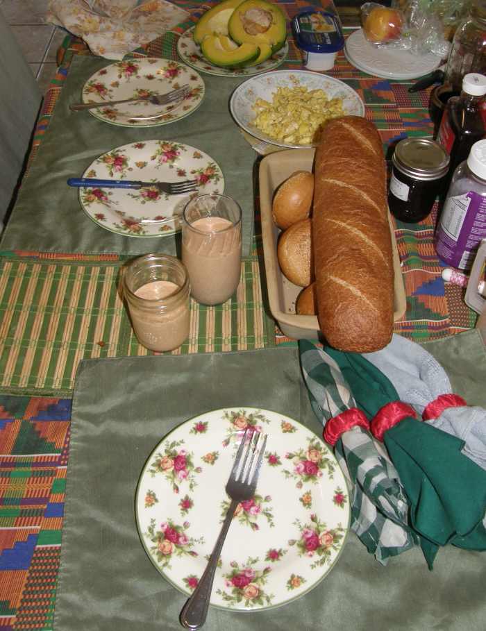 Scrambled eggs, fresh fruit smoothies, avocados and fresh bread. We always start of the days with a fresh fruit smoothie