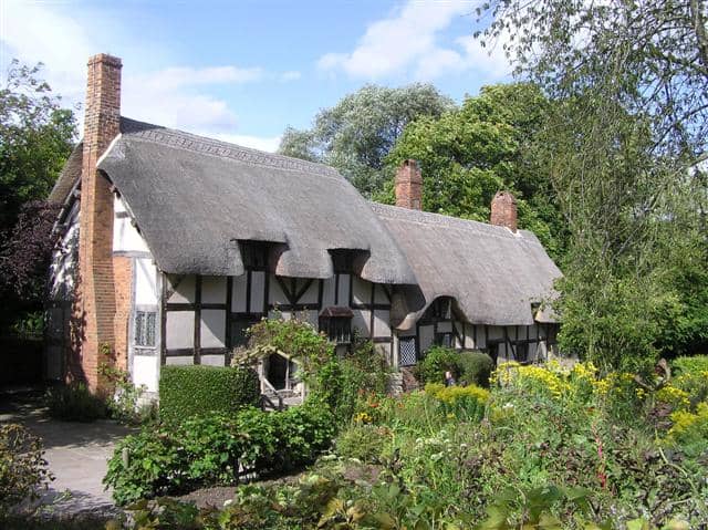 Anne Hathaway's cottage, Shottery near Stratford-upon-Avon, where William Shakespeare and his wife Anne first met.