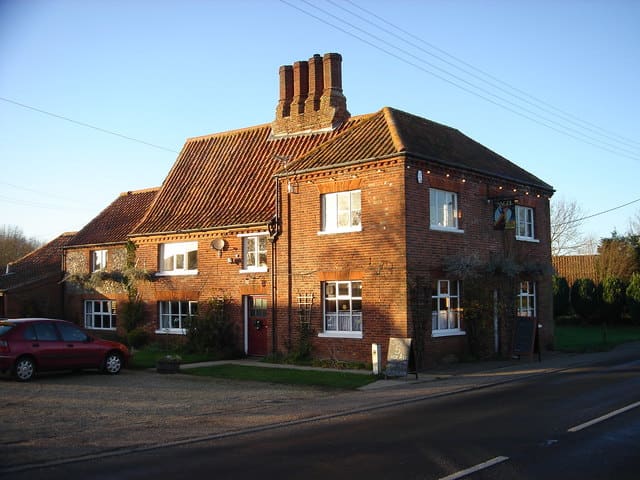This is the house that Richard Lincoln lived in, the grandfather of Samuel Lincoln.