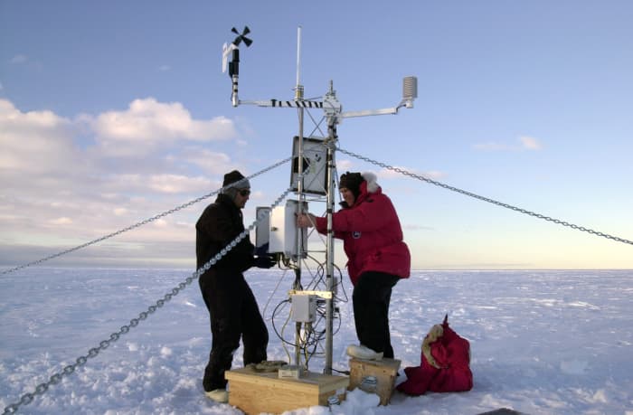 Weather instruments and GPS recording equipment were set up on the B-15 iceberg