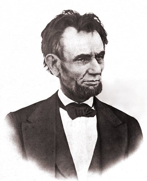 The last known photograph of President Lincoln alive. Taken on the balcony at the White House, March 6, 1865.