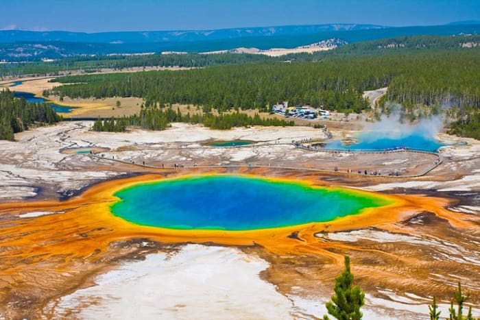 The world's first and oldest national park, Yellowstone is one of the most awe-inspiring wilderness areas on the planet. Huge herds of bison still roam free in the valleys, and the abundant wildlife includes grizzly and black bears, gray wolves, etc.