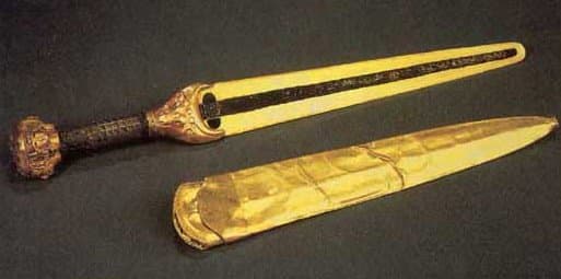 Figure 5: An ornamental golden dagger given as a gift to Egyptian Queen Ahhotep I by her son, Ahmose I.