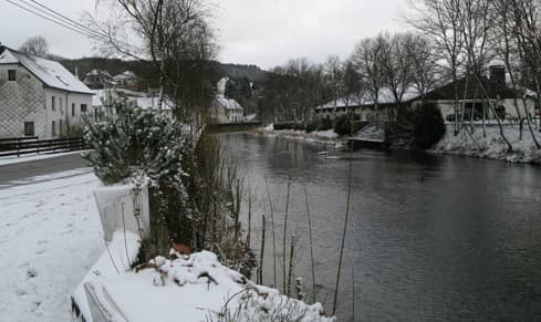 The bridge site today. Good view of how narrow the roads were. The original bridge was demolished and rebuilt downstream (behind photog). New Church is just out of sight, to the right.