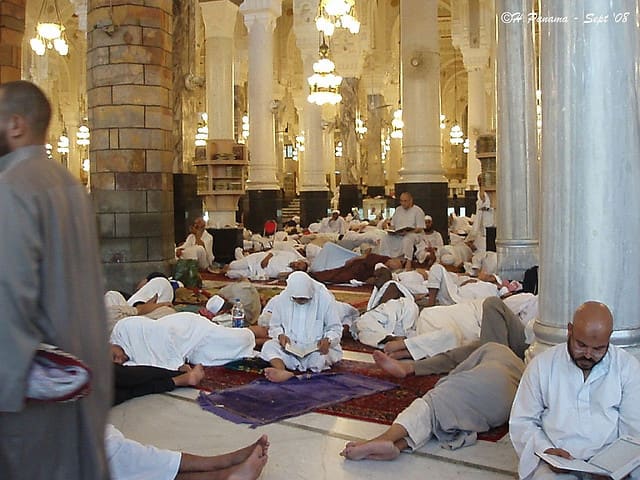 The main purpose of itikaf is to remove yourself from distractions and focus solely on the worship of Allah, as Allah created us to do.
