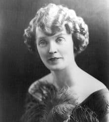 Numerous circus photos of Mabel Stark can be viewed on Pinterest. https://www.pinterest.com/gilon88/mabel-stark/?lp=true